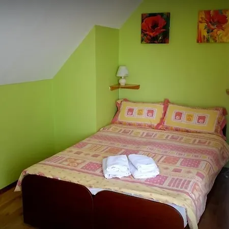 Rowita Bed & Breakfast 3*